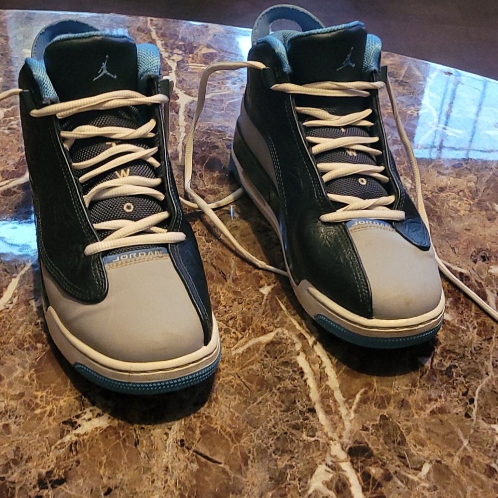Jordan Two Sneakers (unisex)